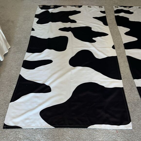 set of 2 Novelty Bovine Black & White Chick fil a Cow pattern Curtains 84” x 42” - Picture 3 of 4